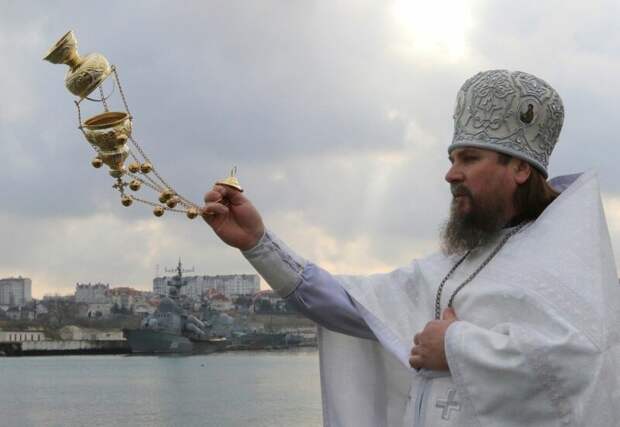 Русская церковь предлагает запретить благословение оружия массового поражения