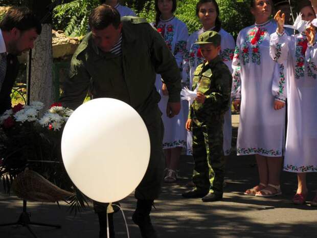 Украинская клоунада и донбасская трагедия