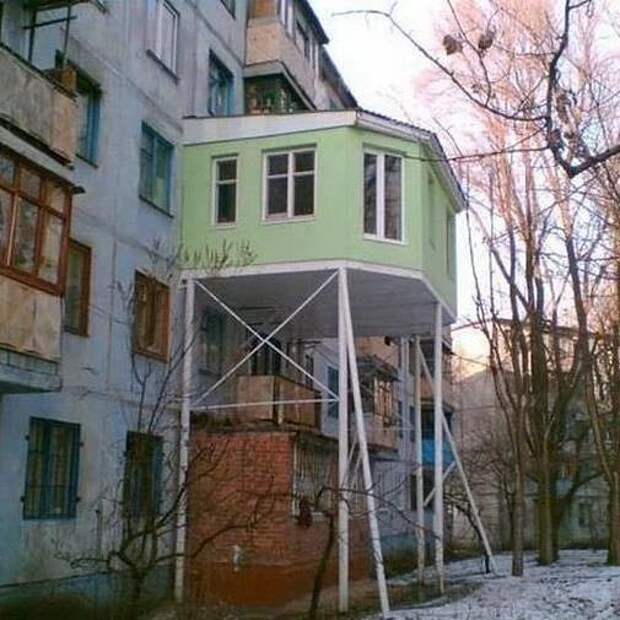 Прямо избушка