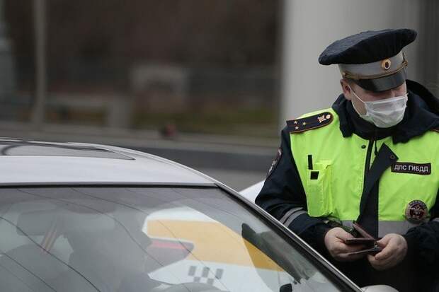 Полиция пообещала не штрафовать водителей за превышение средней скорости