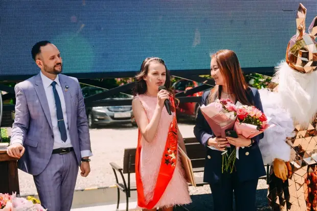 Лекцию для взрослых о воспитании прочитал известный учитель Уссурийска Иван Лаоши