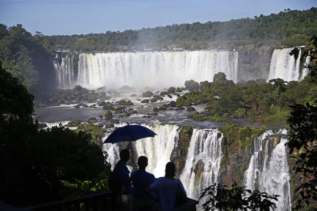 В какие страны можно поехать россиянам без виз в 2026 году? Список стран, открытых для россиян