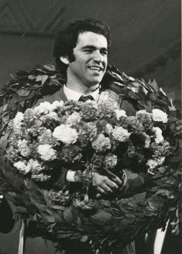 Шахматист Гарри Каспаров. Александр Абаза, 10 ноября 1985 года, г. Москва, из архива МАММ/МДФ.   