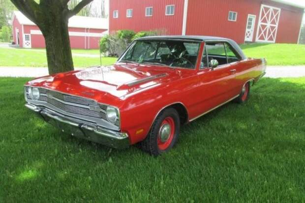 Dodge Dart Swinger 1969 года, который почти 40 лет простоял в гараже