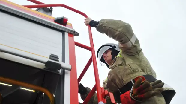 На заводе в Уренгое начались ремонтно-восстановительные работы после пожара