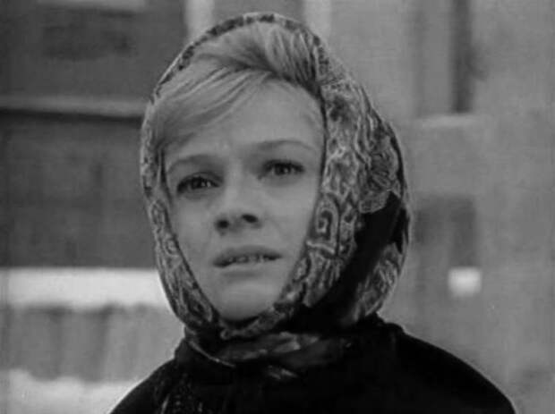 Любовь Виролайнен, кадр из фильма «Дорога домой». / Фото: www.kino-teatr.ru Любовь Виролайнен, кадр из фильма «Дорога домой». / Фото: www.kino-teatr.ru