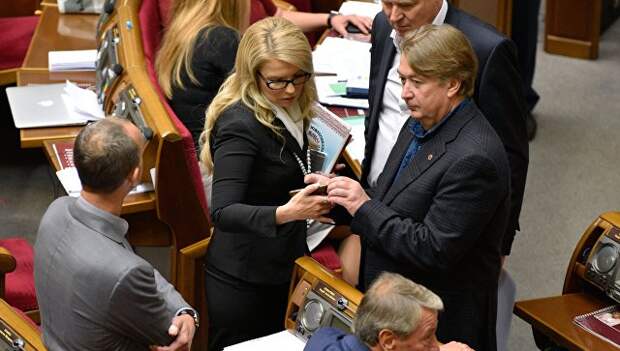 Лидер фракции ВО Батькивщина Юлия Тимошенко на заседании Верховной Рады Украины в Киеве. 20 сентября 2016 Лидер фракции ВО Батькивщина Юлия Тимошенко на заседании Верховной Рады Украины в Киеве. 20 сентября 2016
