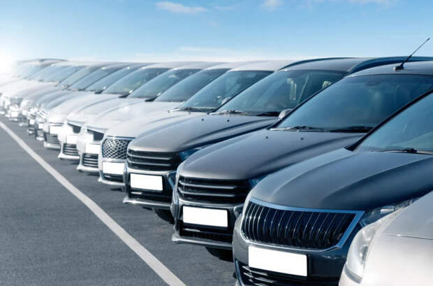 "Мы поняли, что это не совсем то": Завод "Москвич" объяснил, почему закрыл проект "пятерки"