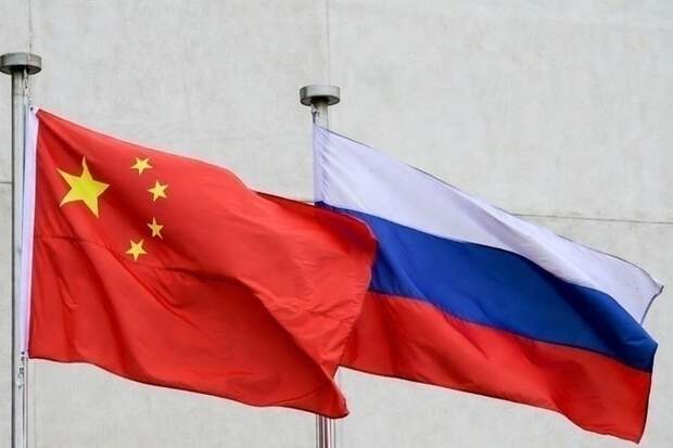 Бронетехника Китая на учении прошла колонной без прикрытия ЗРК