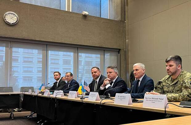 В Кремле объяснили паузу со стороны США в переговорах по Украине