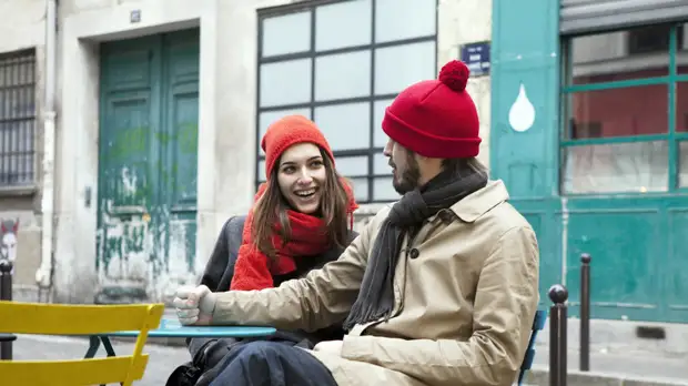 Опрос показал, что чаще всего оценивают женщины на первом свидании