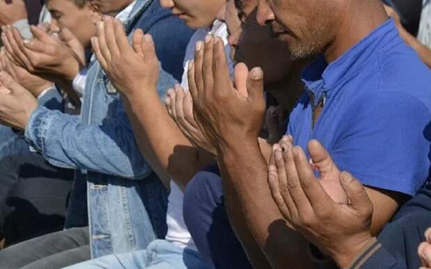 Главный рязанский имам-мухтасиб Рашид Бултачеев поздравил мусульман с Рамаданом