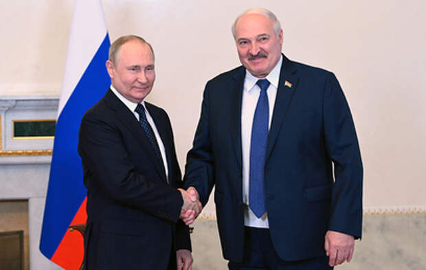 Путин поздравил Лукашенко с Днём независимости