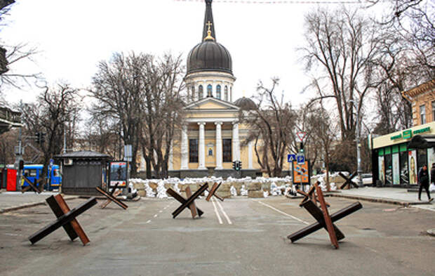 Украинские власти начали подготовку Одессы к круговой обороне
