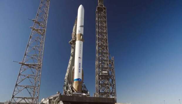 «Времени на раскачку нет»: Безос готовит старт New Glenn, пытаясь обойти Маска