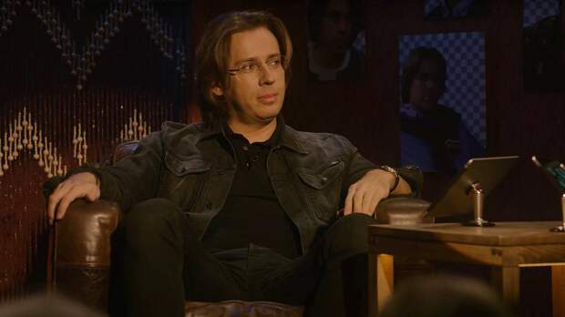 Shot: Галкин* может прервать отдых в Куршевеле из-за пожара в местном отеле