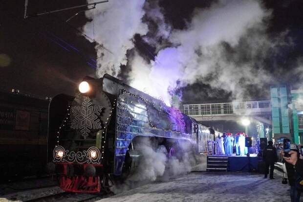 Стало известно, когда в Омск приедет поезд Деда Мороза