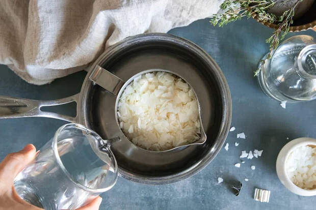 Как сделать свечи своими руками: руководство для начинающих
