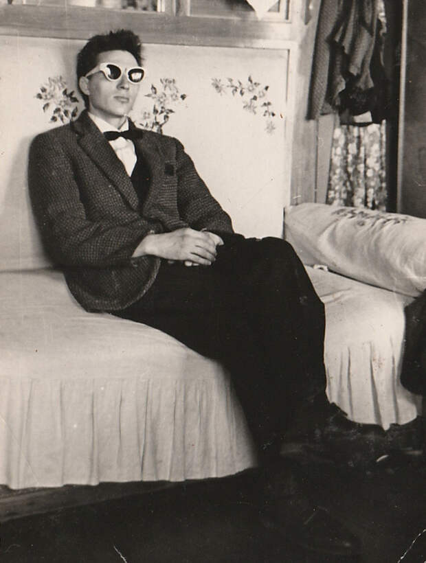 Стильный молодой человек, Горький (ныне Нижний Новгород), начало 1960-х годов