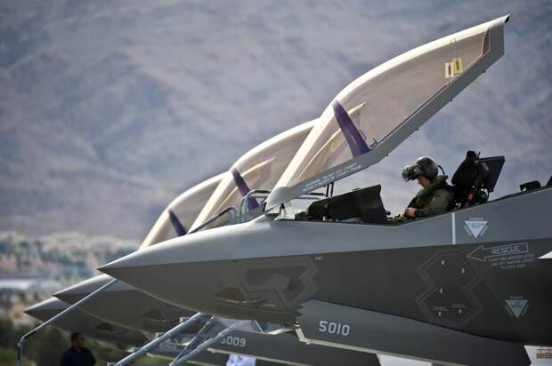 Сделка века: истребители F-35 оказались полны многомиллионных «сюрпризов»