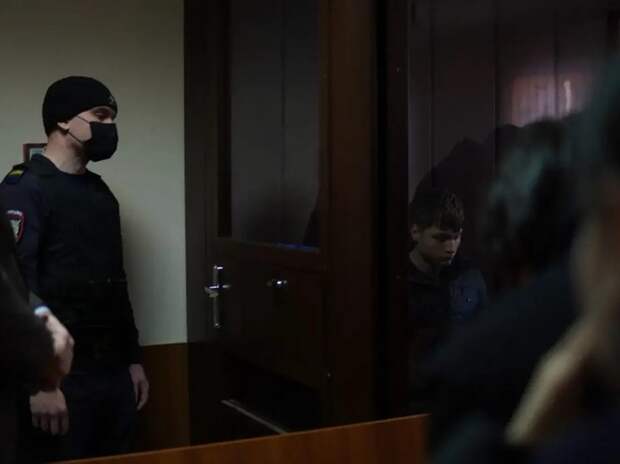 Графолог Кузнецова разобрала письмо футболиста Секача, убившего бизнесвумен. «Близкие знали далеко не всё»