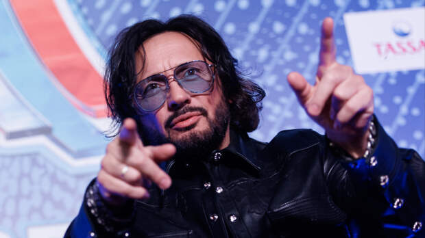 Тайная комната Стаса Михайлова: чем занимается певец за закрытыми дверями