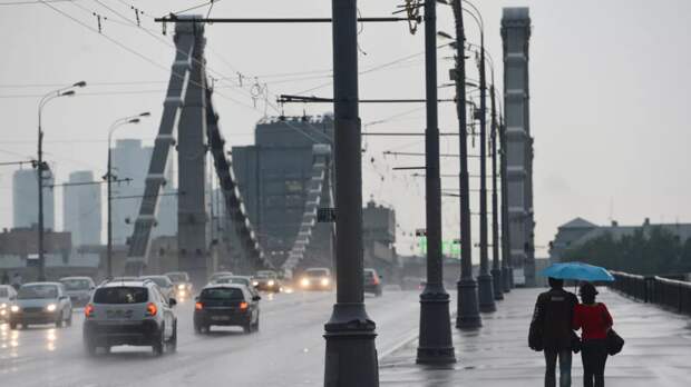 Синоптик Шувалов предупредил о ветре и залповых ливнях в Москве 5 июля
