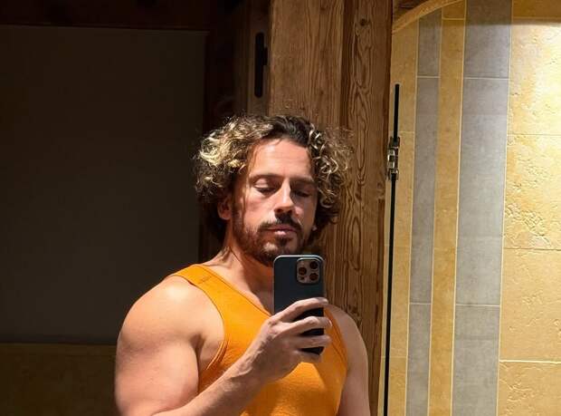 Интернет-пользовательницы призвали Пугачеву принять меры из-за фото Галкина