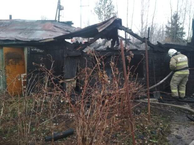 В Верхнем Тагиле сгорел дом 