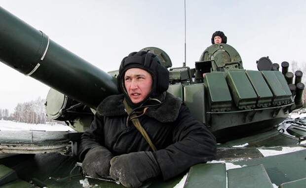 Возрождение «инкубаторов лейтенантов»: Жертвами «сердюковщины» стали тысячи не появившихся в армии офицеров