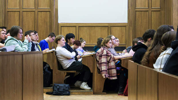 В России оценили идею доплачивать обучающимся в родных регионах студентам