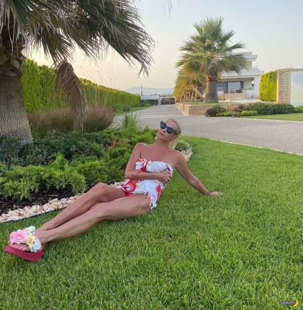 Кто это у нас тут живот втягивает?
