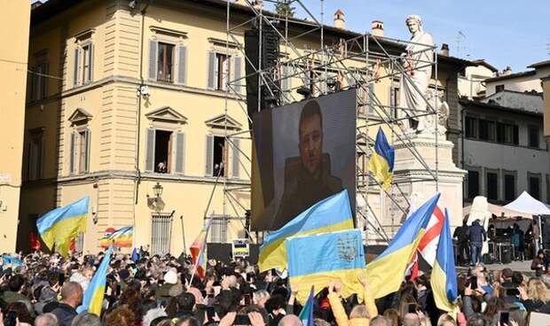 Итальянский журналист рассказал о подлом поведении украинских националистов за рубежом