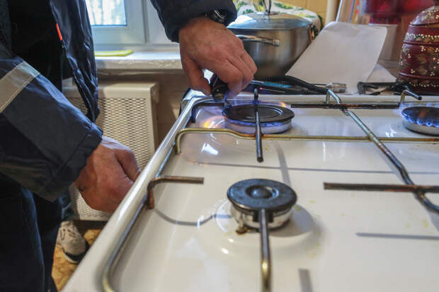 Жители Петербурга пожаловались на «писающие» конфорки