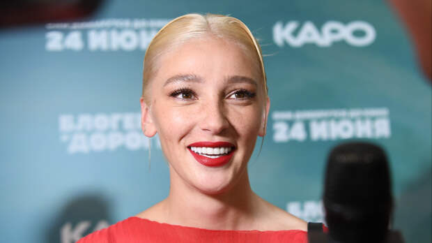 «Кто бы мог подумать»: Настя Ивлеева объявила о беременности