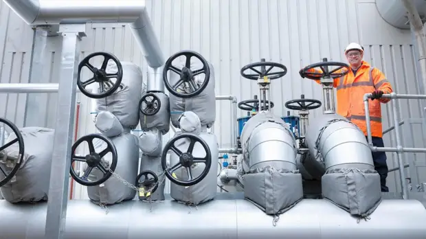 Цены фьючерсов на газ в Европе на открытии торгов опустились ниже $1200