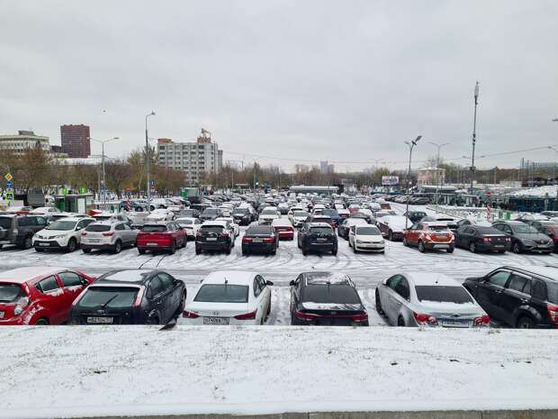 Московские парковки стали бесплатными