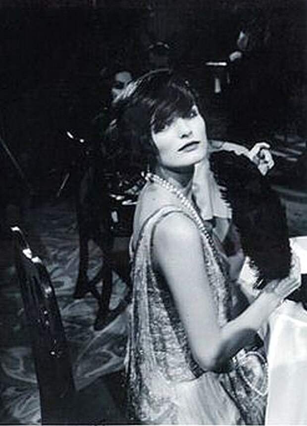 36. Коко Шанель в ночном клубе в Париже, 1923 девушки, история, фотографии