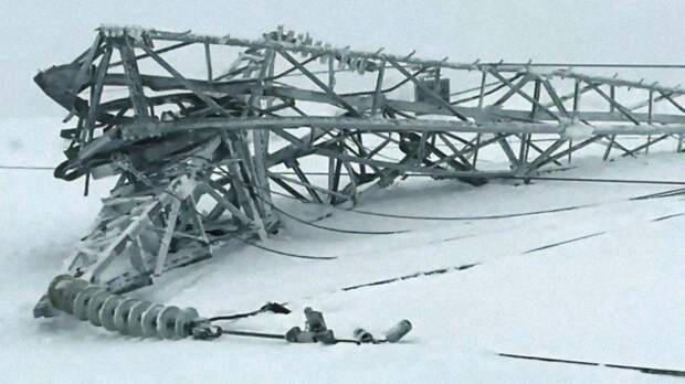 Срок службы рухнувших в Мурманской области опор ЛЭП превышает 40 лет