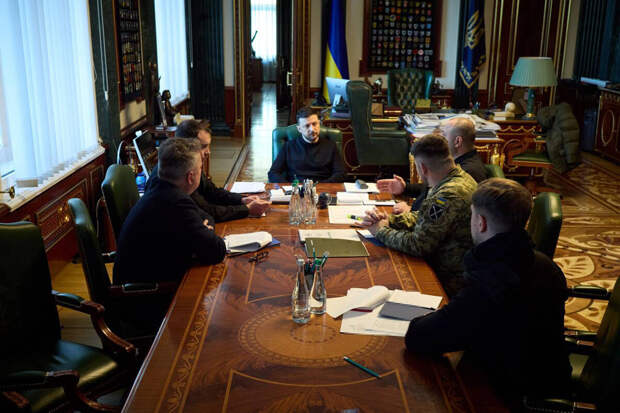 Зеленский: Украина готова к реальным шагам к мирному урегулированию