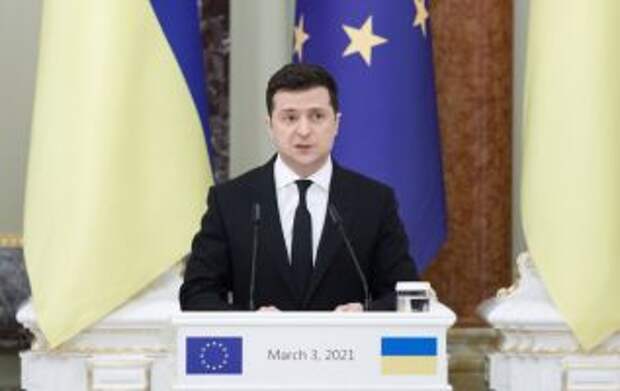 Зеленский намерен обсудить ситуацию на Донбассе с “нормандской четверкой”