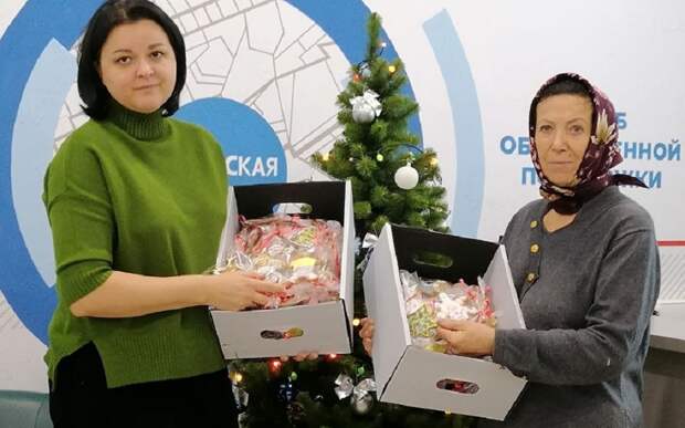 Семья рязанского священника испекла более 110 рождественских пряников для солдат