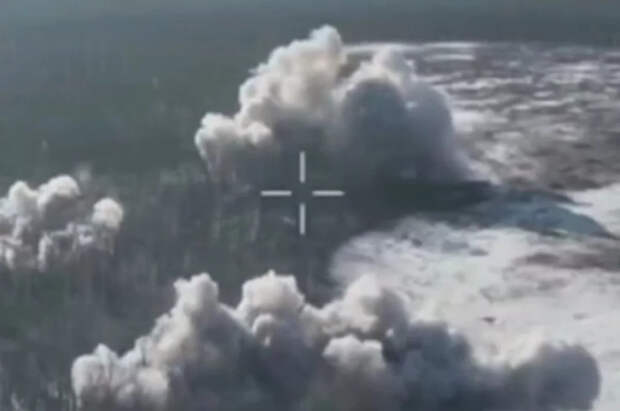 Управляемые бомбы сравняли с землей укрепления ВСУ под Волчанском