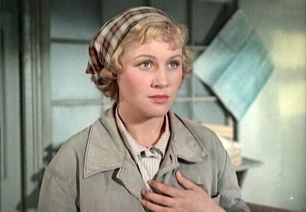 Татьяна Конюхова в фильме "Доброе утро" (1955)