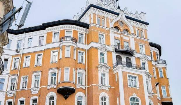 Свыше 2,4 тыс. домов капитально отремонтировали в Москве за 2025 год