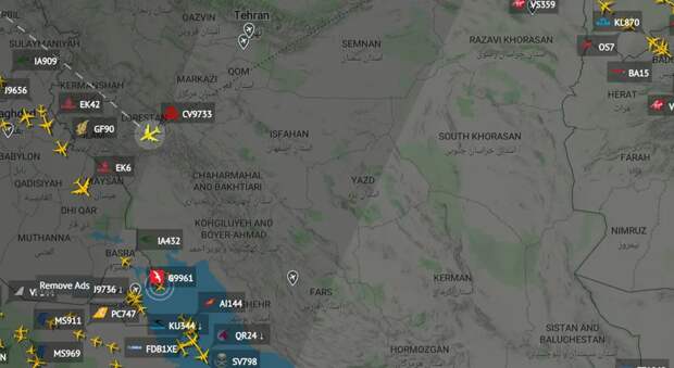 О ситуации в воздушном пространстве Ирана: сайты мониторинга меняют информацию