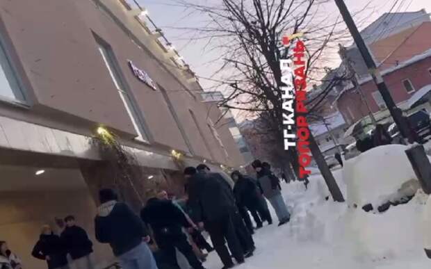 В одном из рязанских ТЦ случился конфликт между охранником и подростком