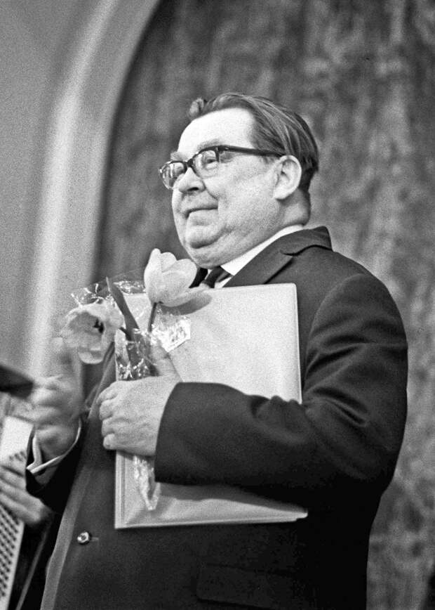 Василий Соловьёв-Седой на юбилейном вечере в день своего шестидесятилетия, 25 апреля 1967 года