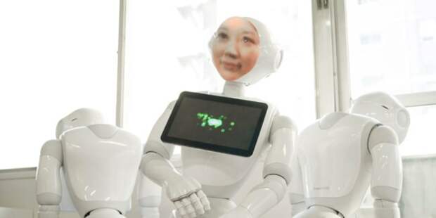 Почти «Черное Зеркало»: в Японии создают роботов, которые играют умерших людей