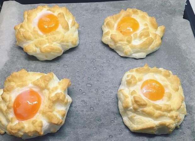 7 необычных и простых рецептов яичницы к завтраку